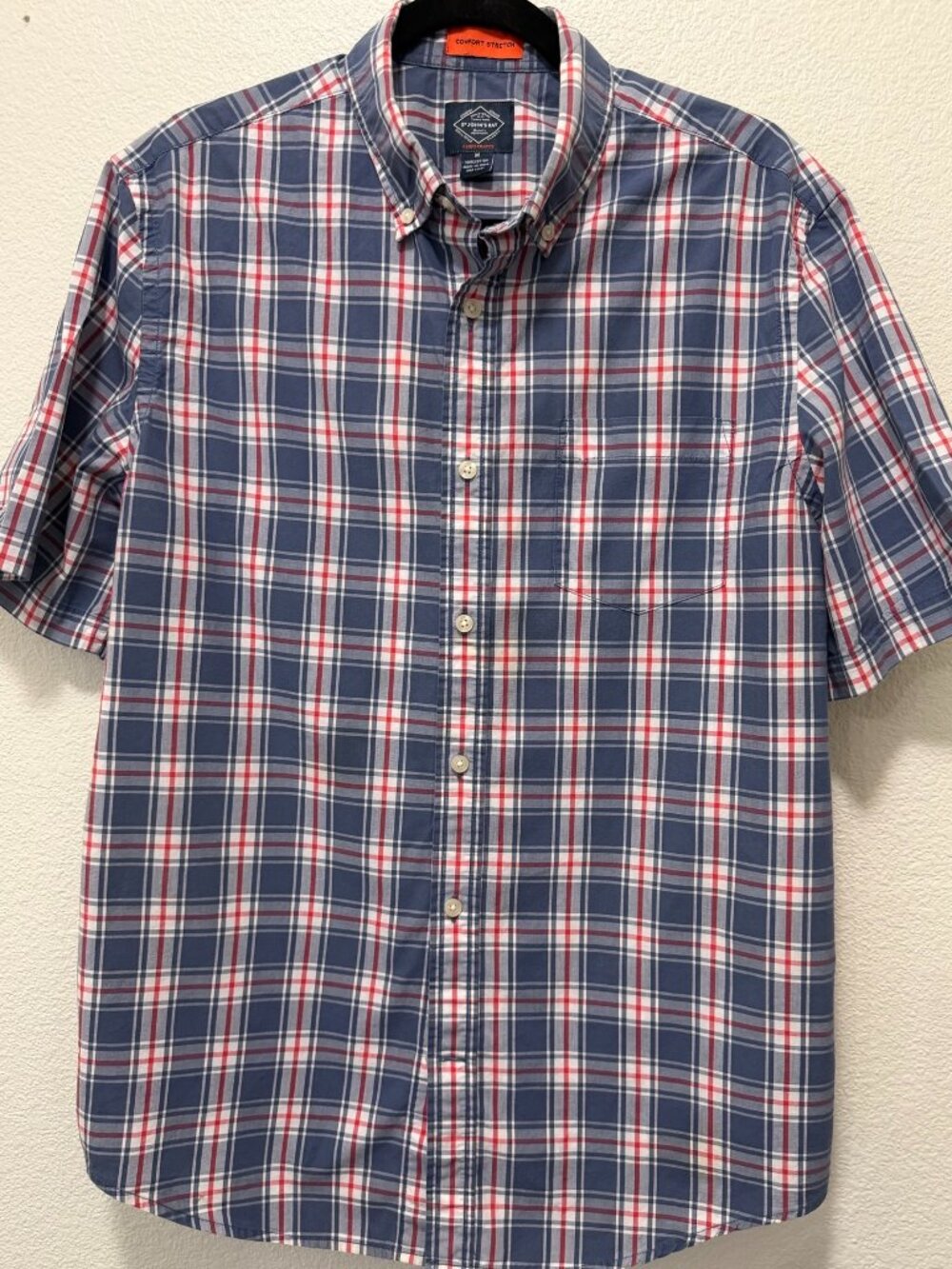 St John's Bay blue plaid short sleeve comfort stretch, men's med